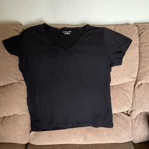 St John’s Bay Black T-Shirt. Size L